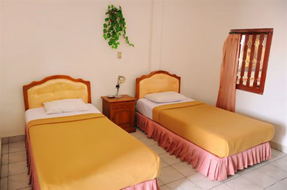Jesens Inn I Kuta Lombok Eksteriør billede