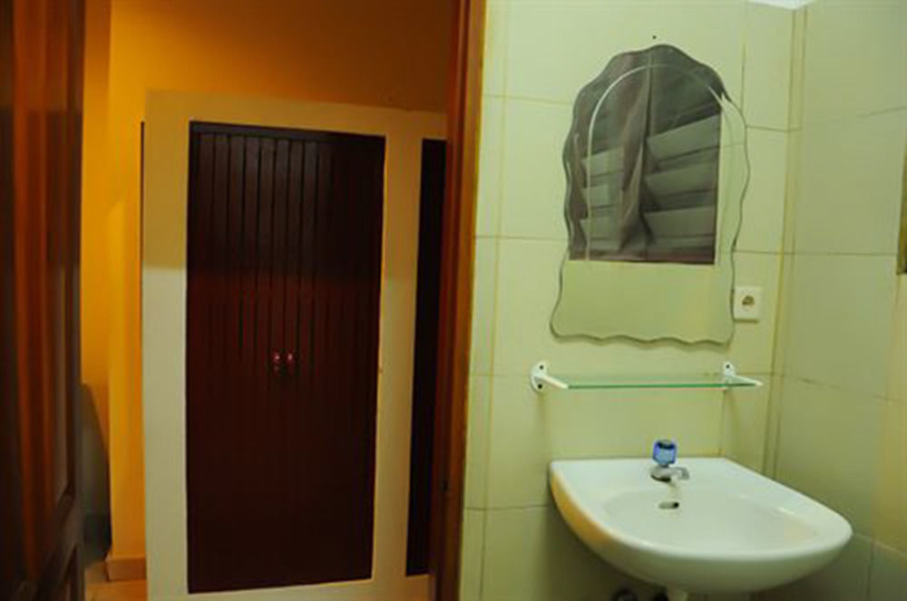 Jesens Inn I Kuta Lombok Eksteriør billede